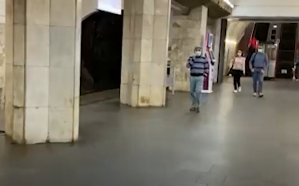 В Ереванском метрополитене звучат композиции Айко